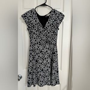 Women’s Loft Black and White Floral Dress Size 0